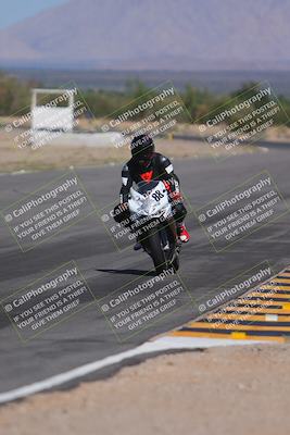 media/Sep-25-2023-Moto Forza (Mon) [[81ffa65e0a]]/B-C Group/Session 2 (Turn 8)/